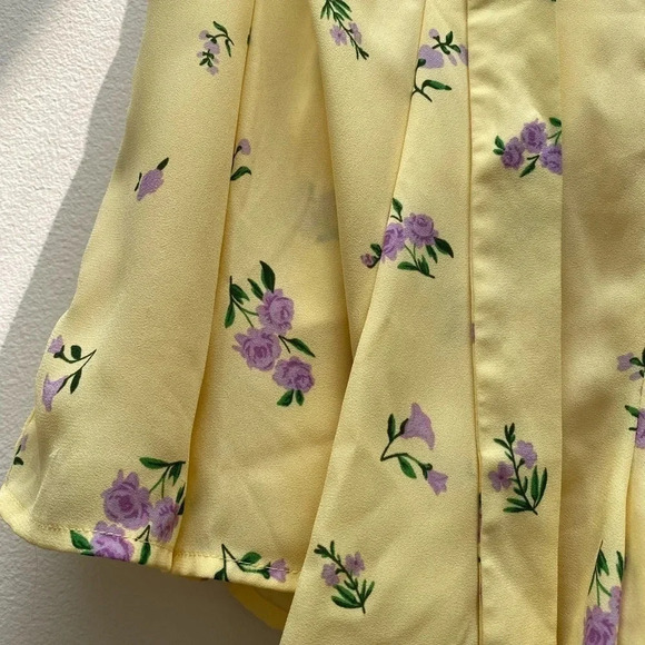 Aritzia - Little Moon Yellow Westley Shorts - Picture 9 of 13